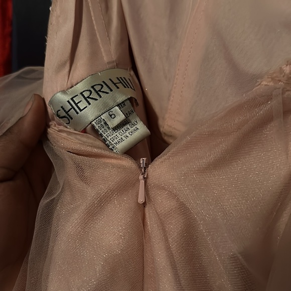 Sheri Hill Prom Dress - Picture 2 of 3